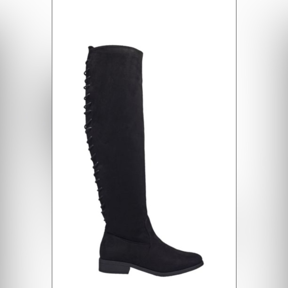FRENCH CONNECTION Over the knee black boots.